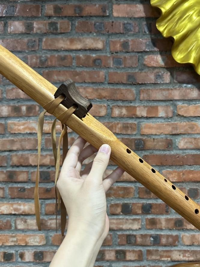 Native American Wooden Flute E - Musical Instrument Easy To Learn For Adults recension och pris